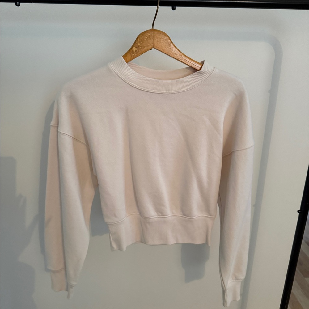 wild fable Cream Crewneck Cropped Sweatshirt
